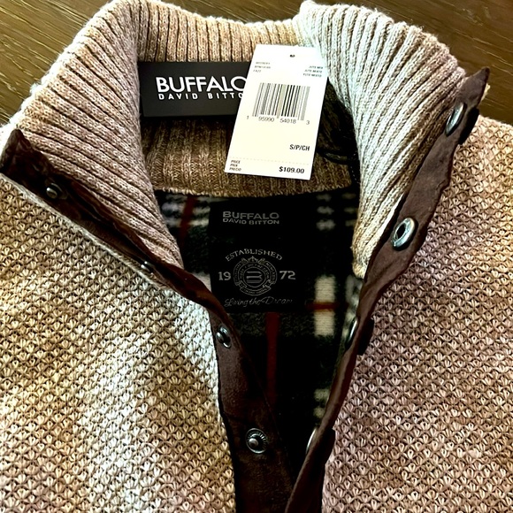 Men’s NWT Buffalo Knit Sweater Size Small - Picture 2 of 3